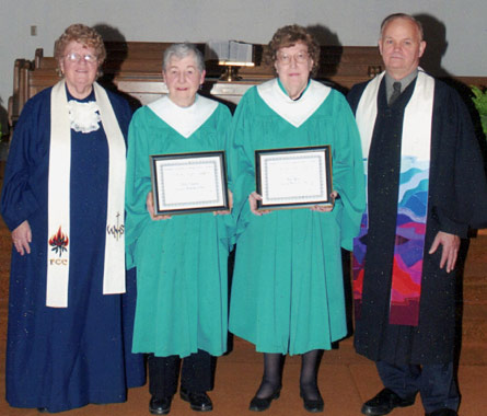 The Moderator celebrated the 75th anniversary of Paterson Memorial, Sarnia, Ont., in November. Wilma Welsh and Rev. Tony Boonstra sandwich two long time serving members of the congregation. Hilda Dayman, middle left, and Jean Deyo have each been members of the chancel choir for 64 years.